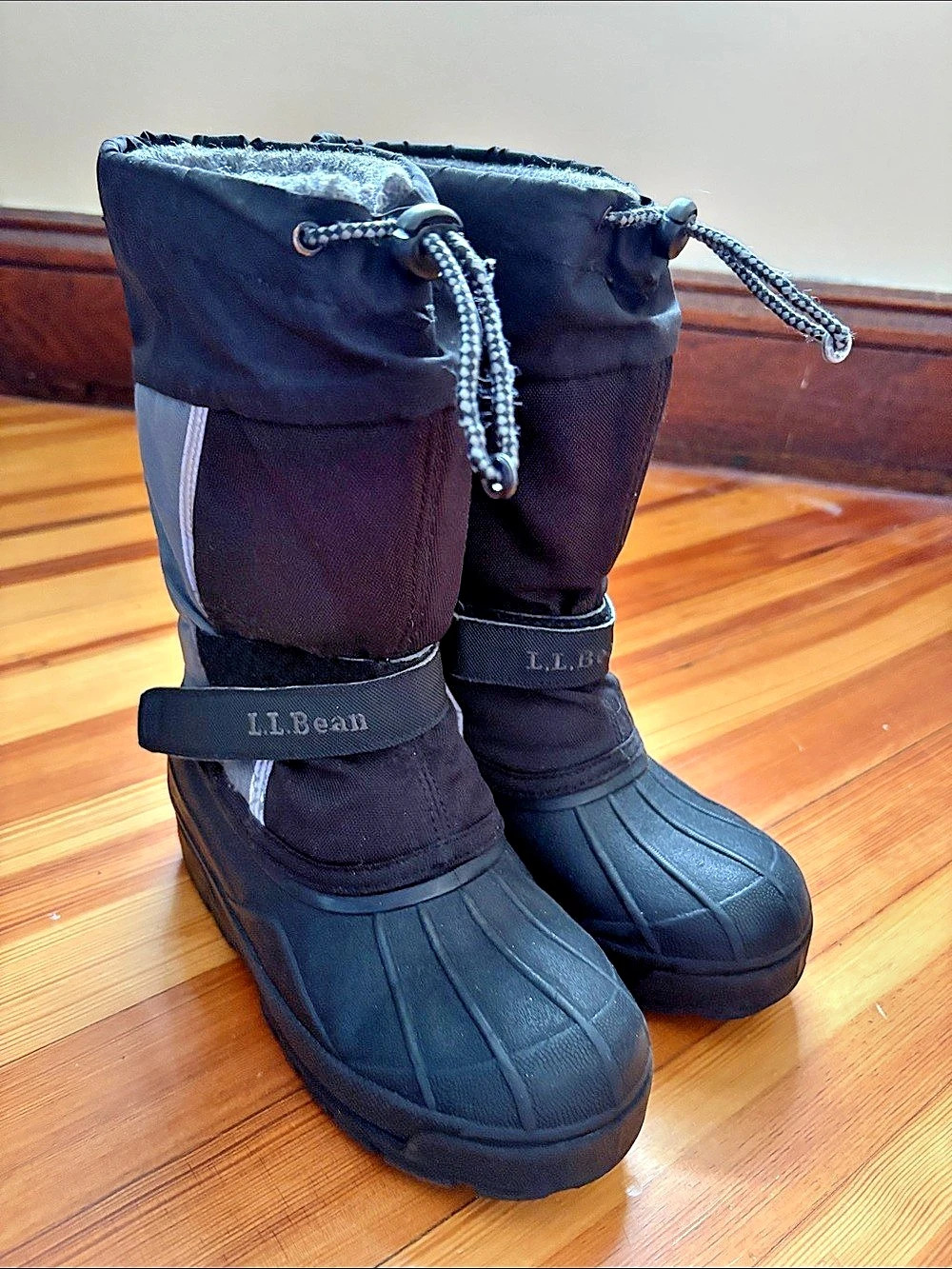 L.L.Bean Kids' Insulated Boots Insulated Snow Boots Black & Gray Boys 2